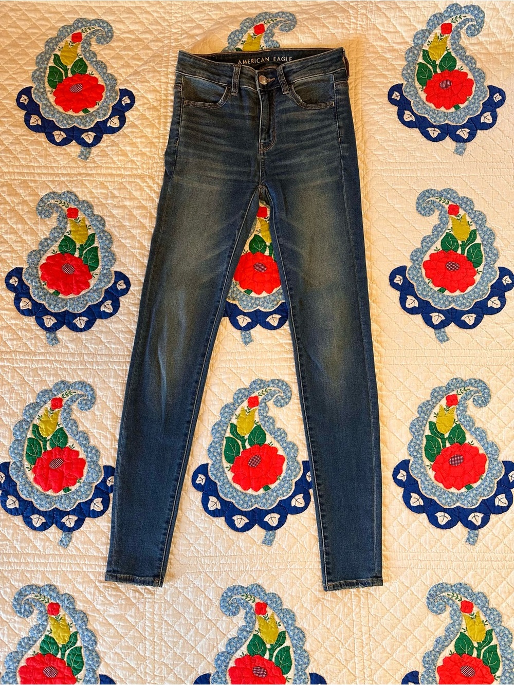 American Eagle Outfitters High-Rise Skinny Jeans - Medium Wash